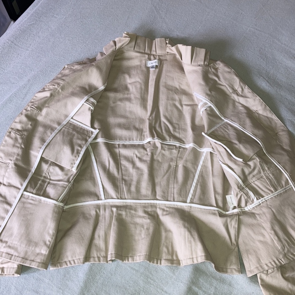 Cache Woman’s Kaki Colour Light Jacket - Picture 8 of 11